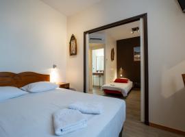 Le Relais Du Canalou, hotel di Digoin