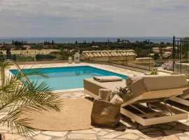 Ipoliti Luxury Living