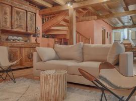 Saplan Real Estate CASA UISHERA，位于Arró的酒店