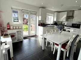 3-bedroom house close to city centre