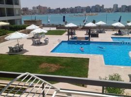 شاليه k05 غرفتين مكيف 2حمام للايجار مصيف بمطروح قرية لونج ايلند "family"