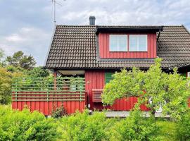 4 star holiday home in GRISSLEHAMN-By Traum, hotel em Grisslehamn