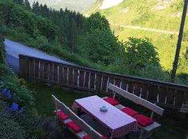 Romantische Ferienhütte Nationalpark Kalkalpen, sonnig, 2 Schlafzimmer, Wlan, hotel a Kleinreifling