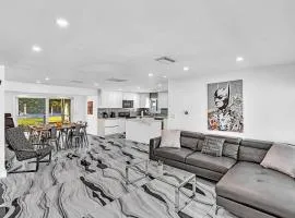 waterfront Ocean Lake House Hollywood Hard Rock airport
