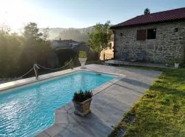 Cozy Galician Stone Farmhouse with Pool