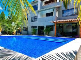 Casa Tsuki Moderna y Elegante en Punta Zicatela, villa en Brisas de Zicatela