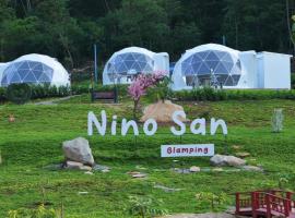 NiNo San Glamping - Pak Chong, kamp s luksuznim šatorima u gradu 'Pak Chong'