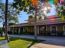 Concierge Plaza La Villa, Hotel in der Nähe vom Flughafen Lic. Miguel de la Madrid - CLQ, Colima