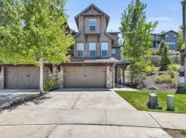 Charming 3BR-Near Skiing & Hiking