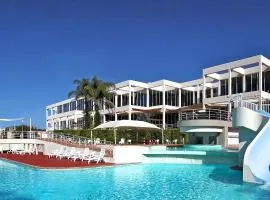 Absolute Beachfront Opal Cove Resort