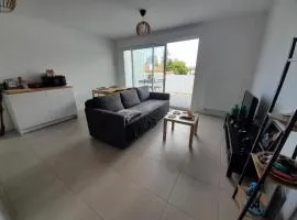 T2 moderne avec terrasse ensoleillée et parking au centre d'Anglet, proche des plages - FR-1-239-1063