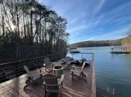 Pine Shore Lodge