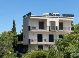 Hotel Trifoni