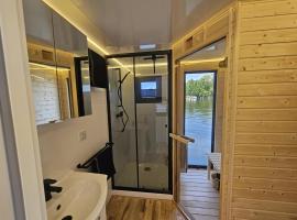 Luxuriöses Hausboot SeaSide NEU!!!, rumah bot di Potsdam