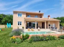 Villa Mira