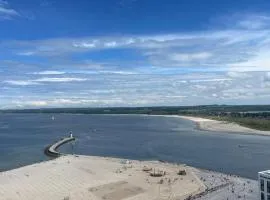 Queen Josefine, 3-Zimmer-Eckwohnung mit Trave- und Meerblick