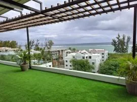 Luxury Apartment 150 m from the beach