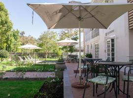 스텔렌보스에 위치한 호텔 Rozenburg Guest House
