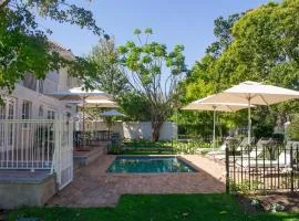 Rozenburg Guest House