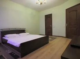 Фролова 77-88, уютная квартира в Jana Qala с видом на город