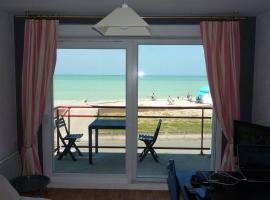 Appartement face à la mer, Hotel in Criel-sur-Mer