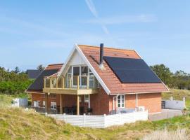 4 Bedroom Stunning Home In Fanø, hotel s jacuzzi v destinaci Fano