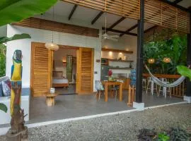 Villa Lapa 10-15 min walking to the beach
