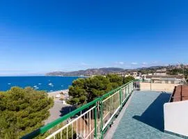 Seaview Apartment 2