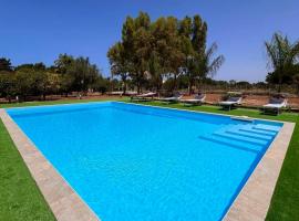 Villa con piscina TERRAZZA DAL PICCIOTTO, hotel v destinaci Marsala