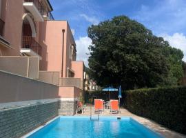Residence Cherie, hotel a Borgio Verezzi
