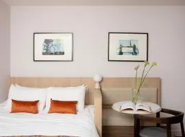 Bob W Tower Hill Residences