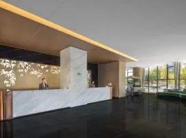 Courtyard by Marriott Anji-Beside Zhebei Mall and Jiuzhou Mall,Live in downtown