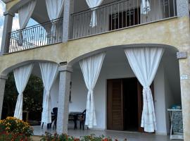 Appartamento vista Mare Tanaunella, hotel a Tanaunella