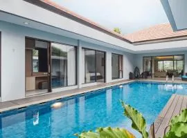 Kirei mountain view villa 7 bedrooms with a private swimming pool and a fussball