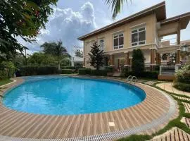 Puerto Princesa Palawan Queen Bed Studio with Pool, Gym, Security, View