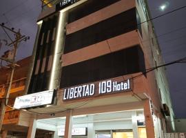 Libertad 109 Hotel, hotel with parking in La Libertad