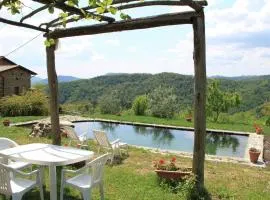 Holiday home in Canossa with Swimming Pool, Garden, Barbecue