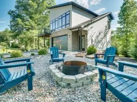 Luxury Modern Home on Golf Course with Game Room!