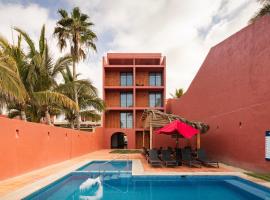 HOTEL AURELIA, hotel com estacionamento em San Patricio - Melaque