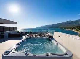 Beach Front Apartment In Rovanjska