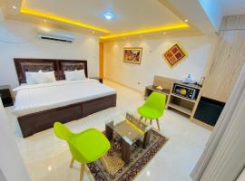White Hotel, hotel with parking in Quetta