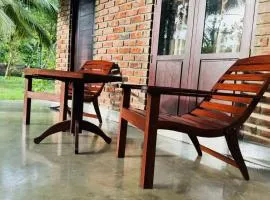 Araliya Lake Camp Resort