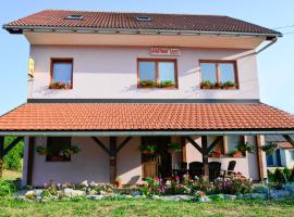 Apartment Laura, hotel v destinaci Gračac