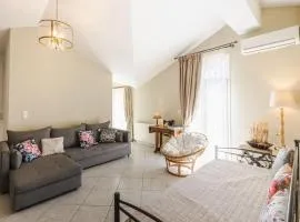 Harbor's Edge Apartment