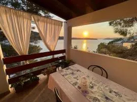 Lovely apartments on the private Beach - island Korčula