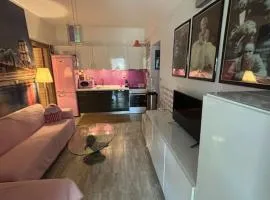 Beach pop apartment