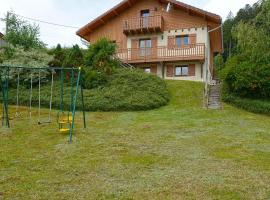 Chalet Le Grizzli-3 chambres- 8 couchages- vue imprenable, hotell i Le Tholy