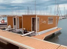 Viva Suitesboat