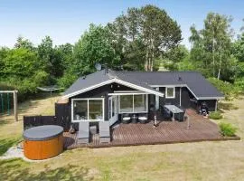 Awesome Home In Nakskov With Kitchen