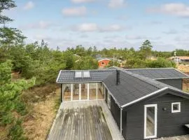 Beautiful Home In Thisted With Wifi